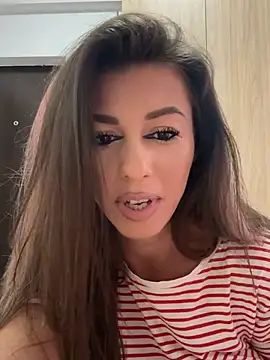 Snapshot of EdaQueen chatting on 8, 4, 2026 EdaQueen online show from 8, 4, 2026