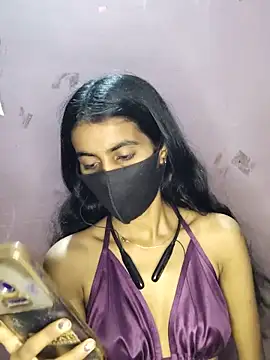 Snapshot of Thaper_Meera2 chatting on 17, 5, 2026 Thaper Meera2 online show from 17, 5, 2026