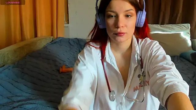 Eva purrr  online show from 12, 2, 2026