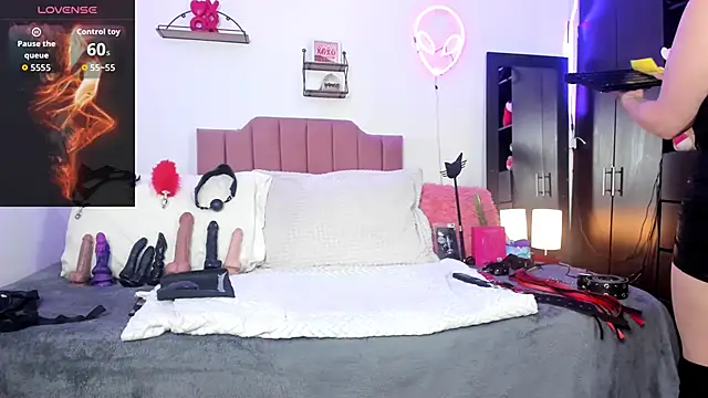 Victoria Wilde  online show from 24, 3, 2026