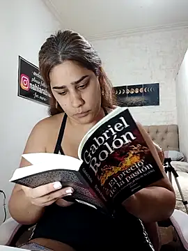 nahiarabiel33 online show from 27, 3, 2026