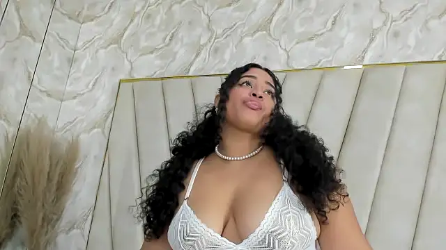 Snapshot of alana-silva chatting on 3, 5, 2026 alana-silva online show from 3, 5, 2026