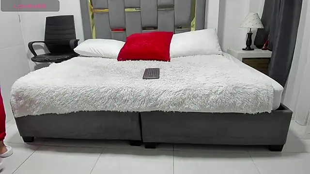 CatleyaSmith online show from 15, 1, 2026