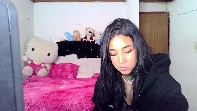 lyam ebony  online show from 15, 4, 2026