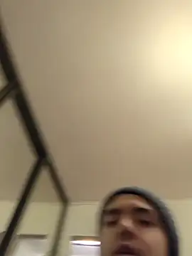 Snapshot of lucky_swimmer chatting on 26, 11, 2025 lucky swimmer online show from 26, 11, 2025