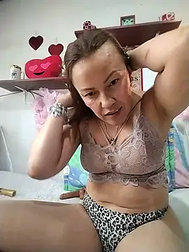 Snapshot of salomehill1 chatting on 5, 4, 2026 salomehill1 online show from 5, 4, 2026