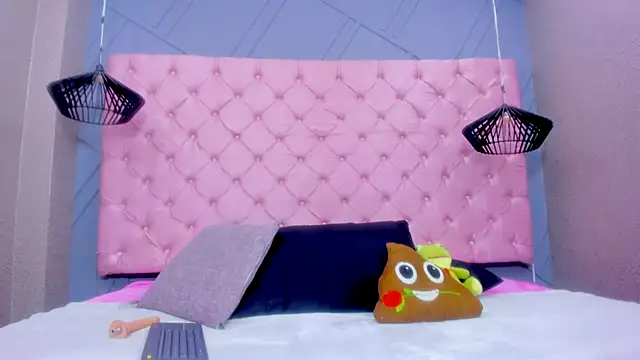 Snapshot of Mia_Horney chatting on 1, 12, 2025 Mia Horney online show from 1, 12, 2025