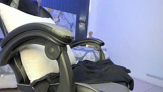 Snapshot of Liams18 chatting on 9, 4, 2026 Liams18 online show from 9, 4, 2026