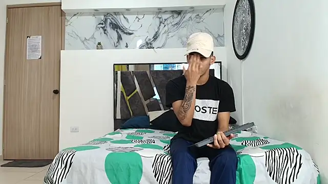 Snapshot of IMPERIO_ROMANO chatting on 24, 11, 2025 IMPERIO ROMANO online show from 24, 11, 2025