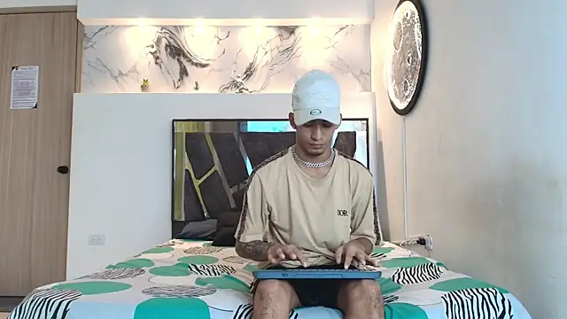 Snapshot of IMPERIO_ROMANO chatting on 2, 12, 2025 IMPERIO ROMANO online show from 2, 12, 2025