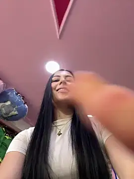 Snapshot of Victoria_14 chatting on 2, 3, 2026 Victoria 14 online show from 2, 3, 2026