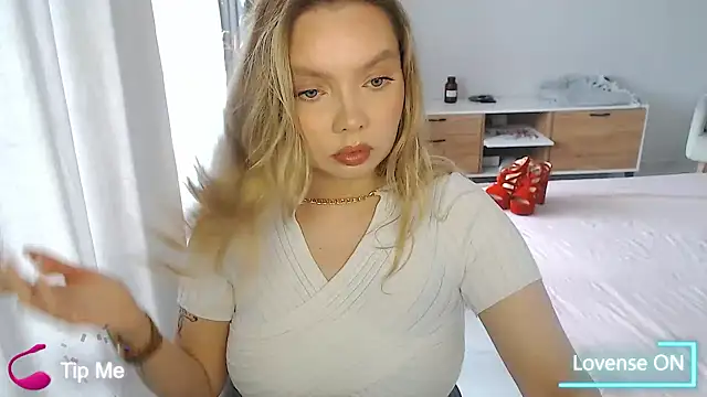 Snapshot of PolinaXXXXJones chatting on 30, 4, 2026 PolinaXXXXJones online show from 30, 4, 2026