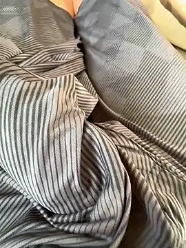 Snapshot of houkeiboy78 chatting on 17, 3, 2026 houkeiboy78 online show from 17, 3, 2026