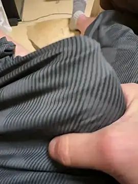 Snapshot of houkeiboy78 chatting on 23, 3, 2026 houkeiboy78 online show from 23, 3, 2026