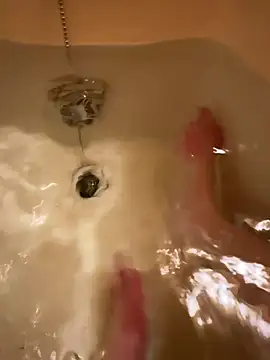 Snapshot of houkeiboy78 chatting on 10, 4, 2026 houkeiboy78 online show from 10, 4, 2026