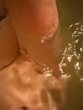 Snapshot of houkeiboy78 chatting on 17, 4, 2026 houkeiboy78 online show from 17, 4, 2026