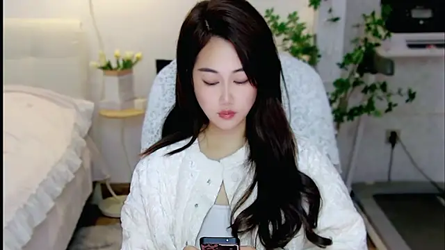 Snapshot of tutumissy chatting on 2, 12, 2025 tutumissy online show from 2, 12, 2025