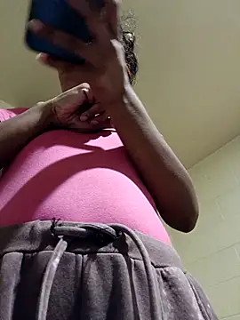 Snapshot of SITHANDRAH chatting on 14, 11, 2025 SITHANDRAH online show from 14, 11, 2025