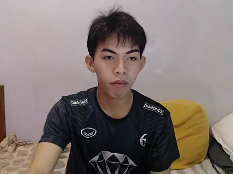 Snapshot of Urhotsilverboy chatting on 3, 8, 2026 Urhotsilverboy online show from 3, 8, 2026