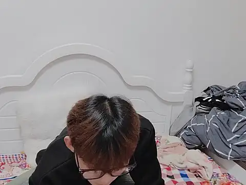 Snapshot of xiaomeng2563 chatting on 6, 11, 2025 xiaomeng2563 online show from 6, 11, 2025