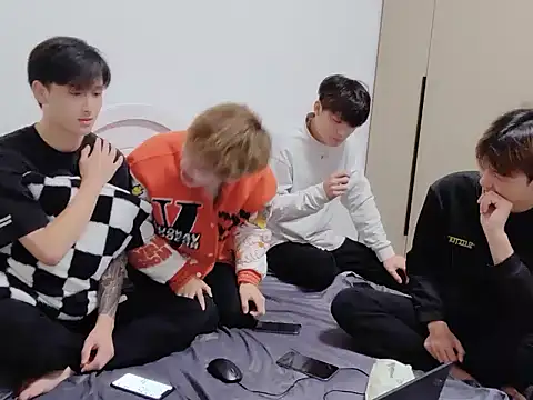 Snapshot of xiaomeng2563 chatting on 12, 11, 2025 xiaomeng2563 online show from 12, 11, 2025