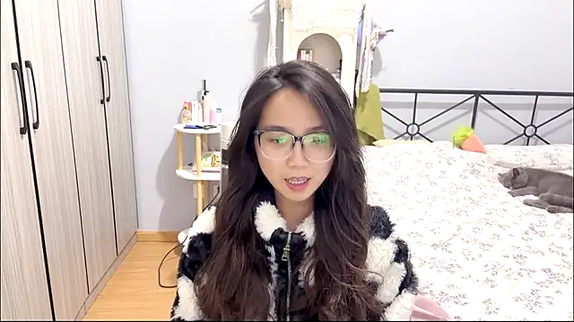 Snapshot of Hmm_0303 chatting on 15, 3, 2026 Hmm 0303 online show from 15, 3, 2026