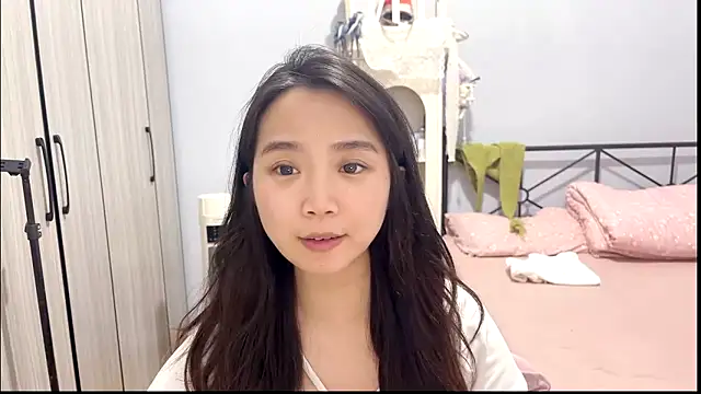 Snapshot of Hmm_0303 chatting on 22, 3, 2026 Hmm 0303 online show from 22, 3, 2026