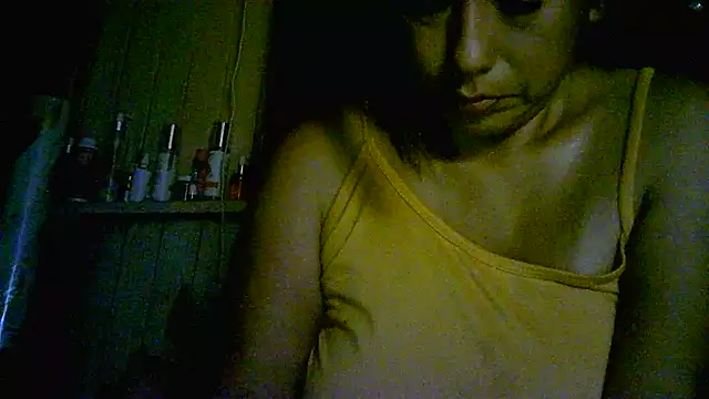 Snapshot of Zulreyna chatting on 15, 3, 2026 Zulreyna online show from 15, 3, 2026