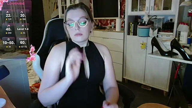 Snapshot of dominyantrix chatting on 29, 11, 2025 dominyantrix online show from 29, 11, 2025