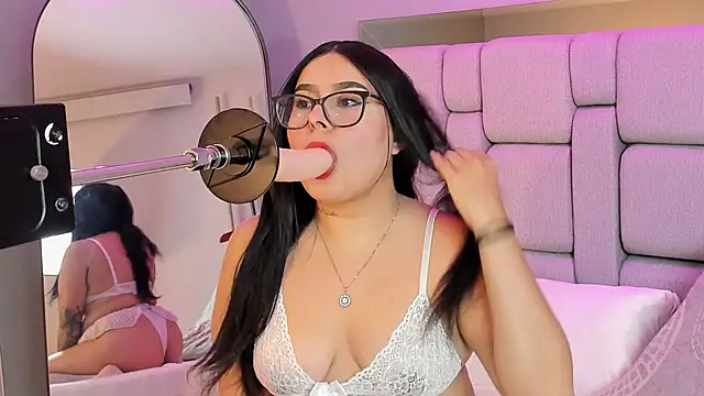 Amy whittee online show from 3, 12, 2025