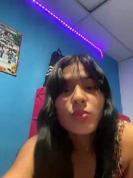 Snapshot of Chiquinquira3 chatting on 18, 11, 2025 Chiquinquira3 online show from 18, 11, 2025