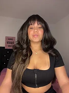 Snapshot of LoliitaBennett chatting on 21, 3, 2026 LoliitaBennett online show from 21, 3, 2026