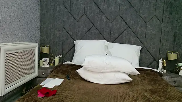 Evie Berret online show from 3, 2, 2026