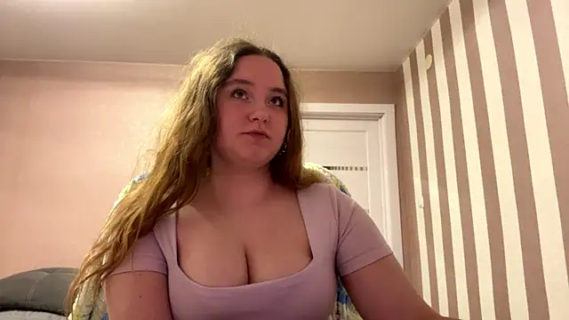 Snapshot of BabyBlissxx chatting on 7, 4, 2026 BabyBlissxx online show from 7, 4, 2026