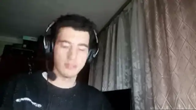 JamesLagerfeld online show from 7, 11, 2025