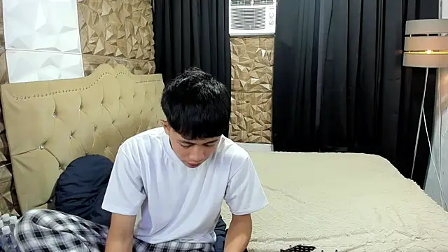 Urloverhardcock online show from 1, 6, 2026