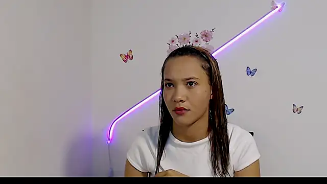 Snapshot of AMARYXS chatting on 12, 11, 2025 AMARYXS online show from 12, 11, 2025