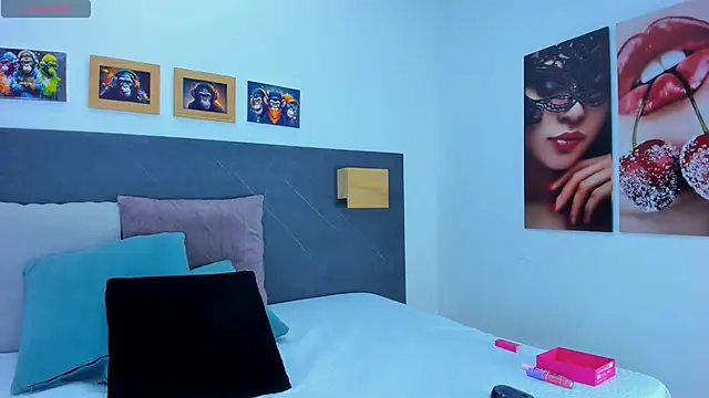 Andhrea Vale online show from 16, 4, 2026