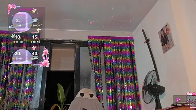 Snapshot of Goddess__Effy chatting on 17, 6, 2026 Goddess Effy online show from 17, 6, 2026