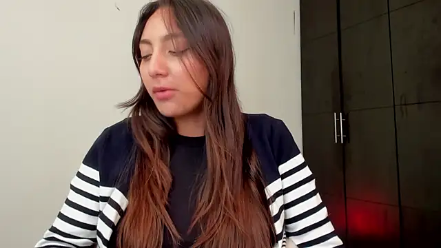 Snapshot of LilyGarcia chatting on 31, 5, 2026 LilyGarcia online show from 31, 5, 2026
