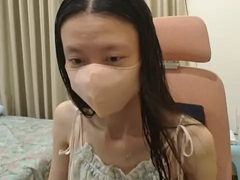 Lil-Cherries online show from 12, 3, 2026