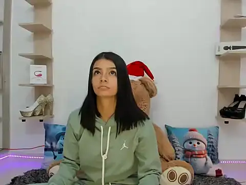 KIMMY MONTIELL online show from 3, 12, 2025