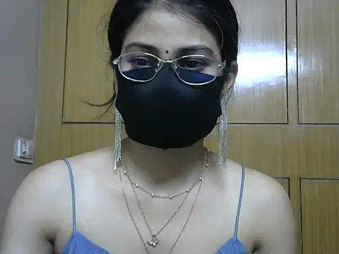 Snapshot of Fairy_Pie chatting on 25, 5, 2026 Fairy Pie online show from 25, 5, 2026