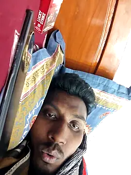 Snapshot of ThirstyBalloon5 chatting on 18, 12, 2025 ThirstyBalloon5 online show from 18, 12, 2025