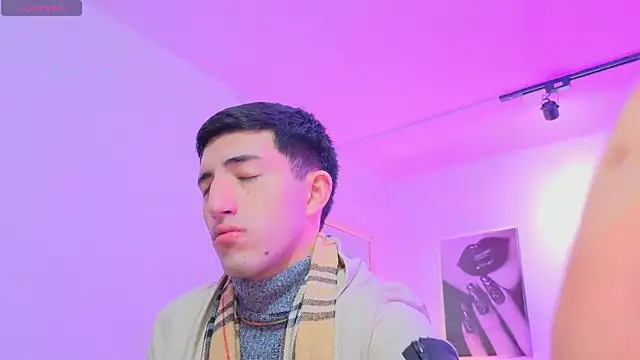 Un Sluttyy online show from 4, 2, 2026