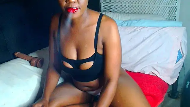 Snapshot of SexyDynamitexxx chatting on 2, 4, 2026 SexyDynamitexxx online show from 2, 4, 2026