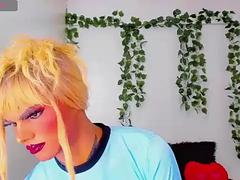 Snapshot of Sofia-hot_ chatting on 13, 11, 2025 Sofia-hot online show from 13, 11, 2025