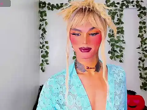 Snapshot of Sofia-hot_ chatting on 14, 11, 2025 Sofia-hot online show from 14, 11, 2025