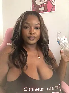 Snapshot of Fxncymuse chatting on 17, 2, 2026 Fxncymuse online show from 17, 2, 2026