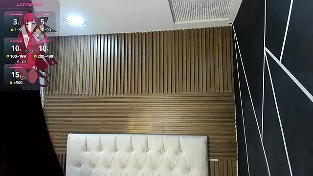 Snapshot of ZarinaWynne chatting on 12, 4, 2026 ZarinaWynne online show from 12, 4, 2026